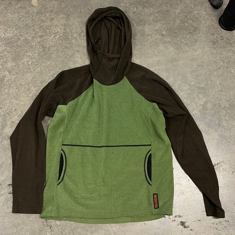 Melanzana microgrid fleece